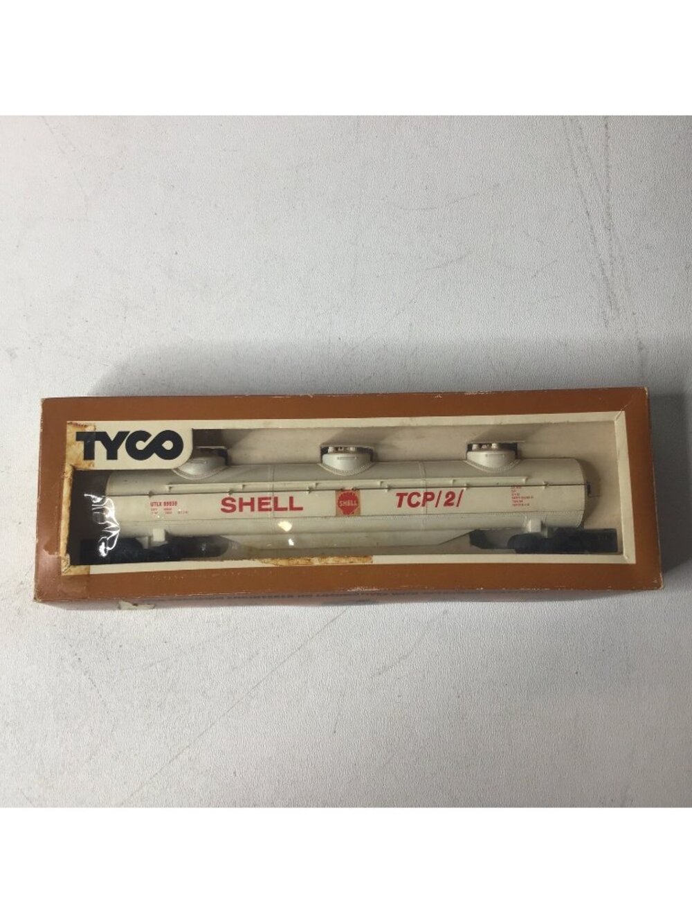 TYCO HO 62' Shell TCP/2/ UTLX 2950 Tri-Dome Tanker White